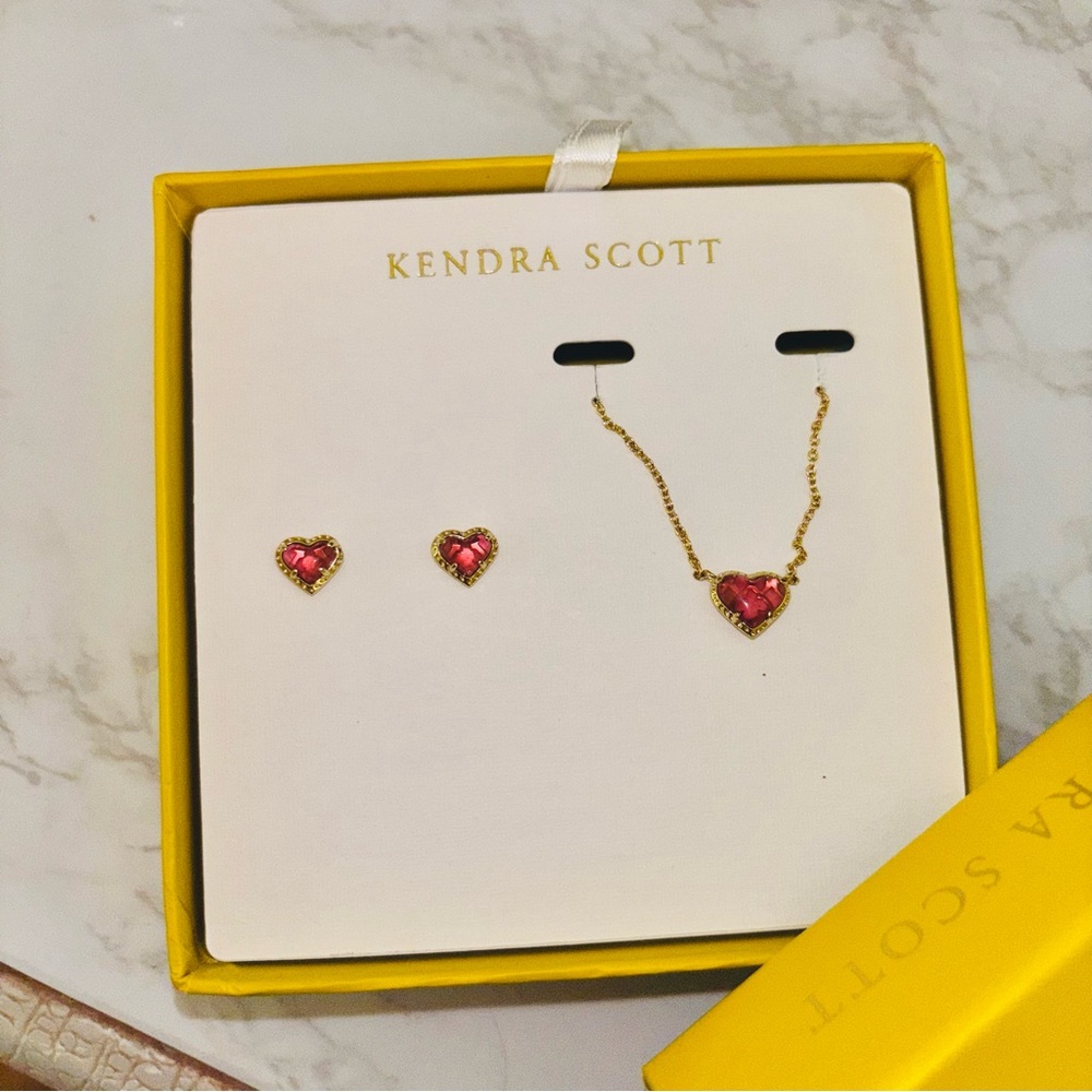 Kendra Scott Set